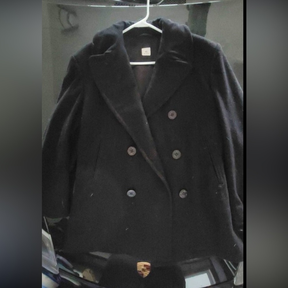 US Navy men’s enlisted Peacoat. Size 44s